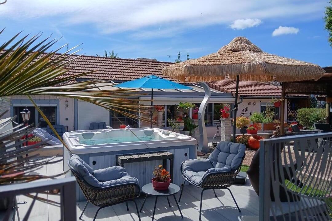 Photo of Outdoor in Louhans