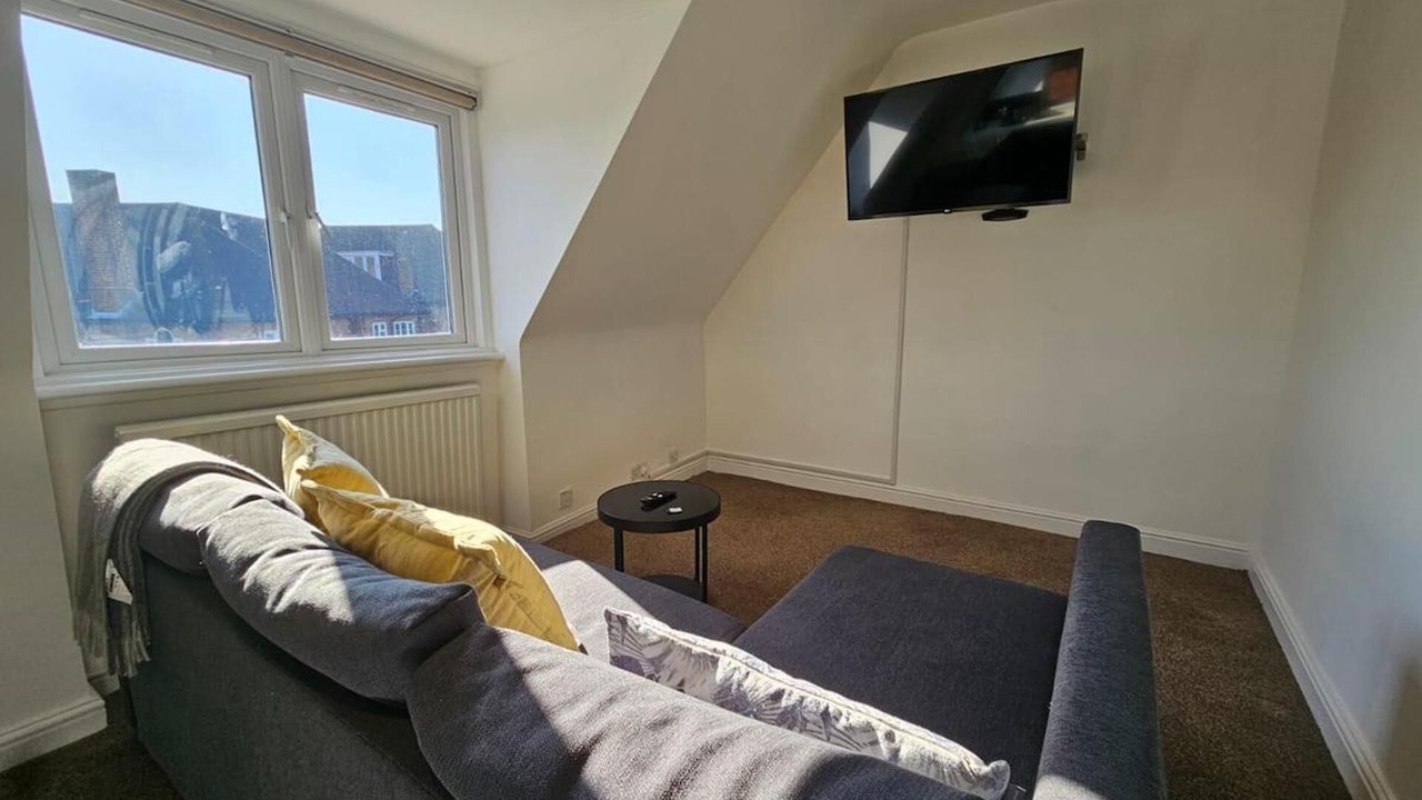 Photo of Livingroom in Frognal and Fitzjohns