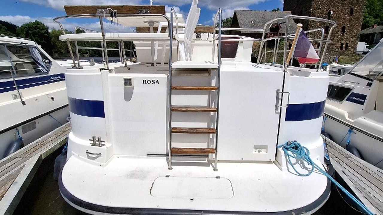 Photo of Others in Chenille-Change