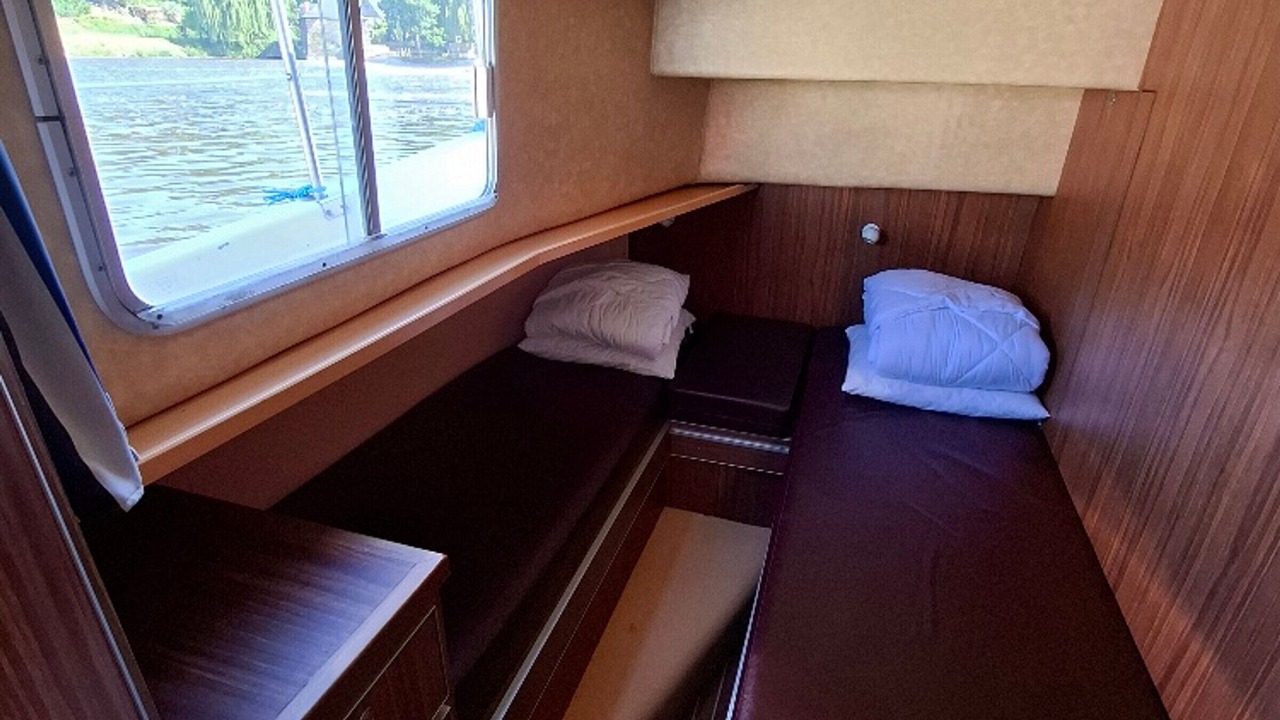 Photo of Others in Chenille-Change