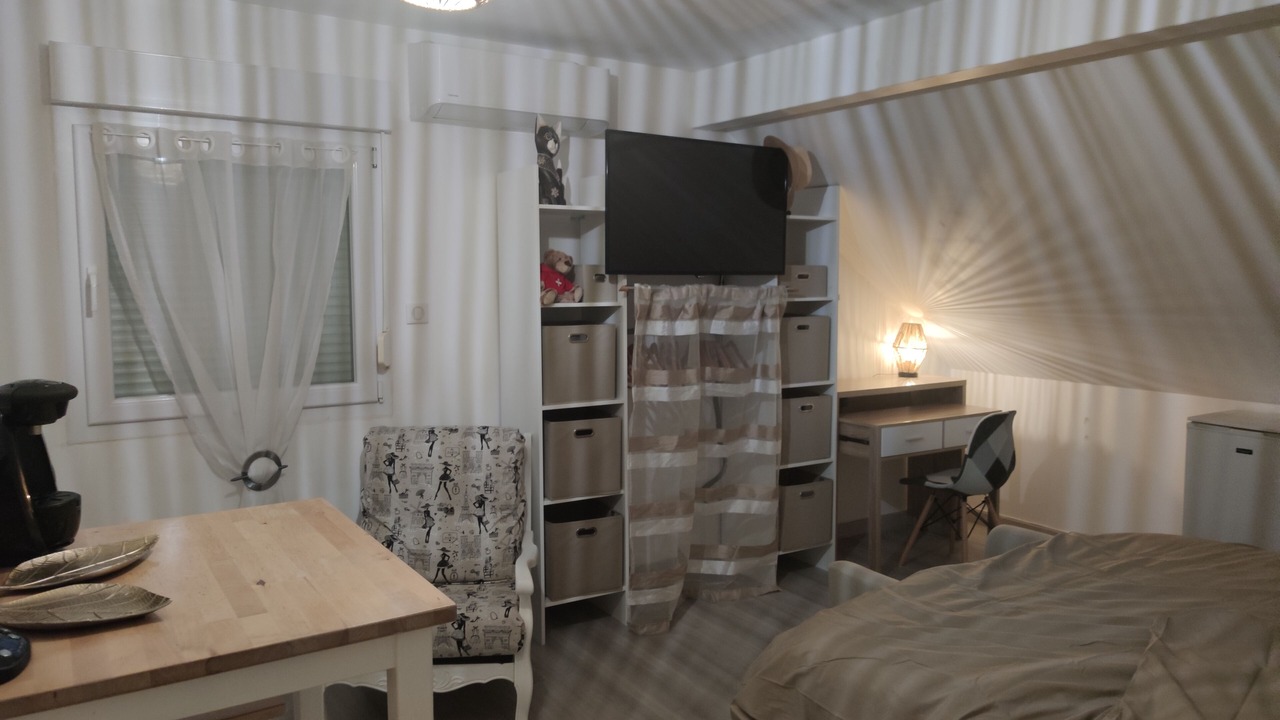 Photo of Bedroom in Autechaux