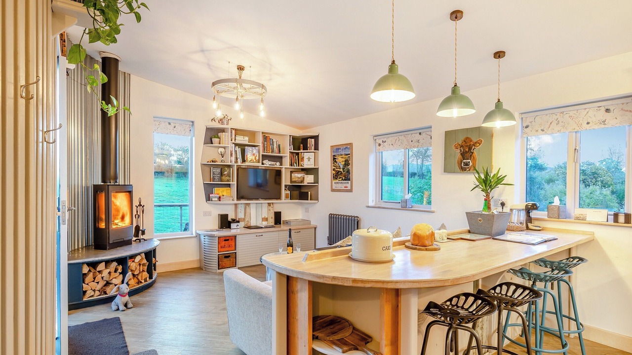 Photo of Others in Moreton