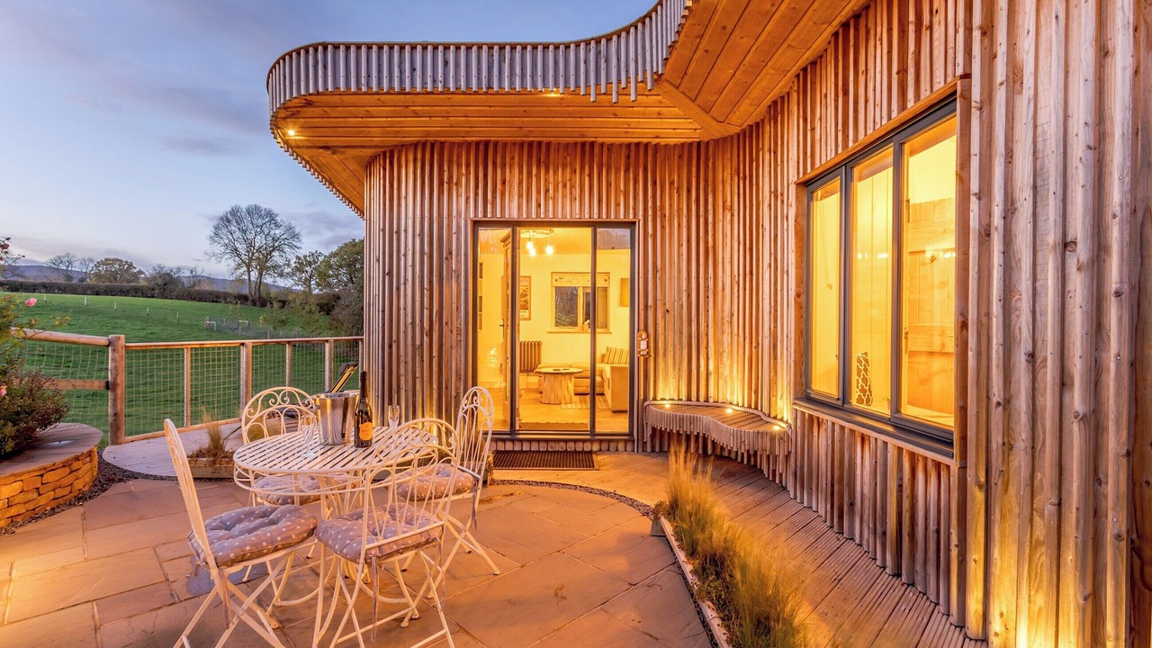 Photo of Outdoor in Moreton