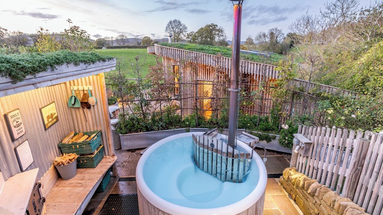 Photo of Outdoor in Moreton