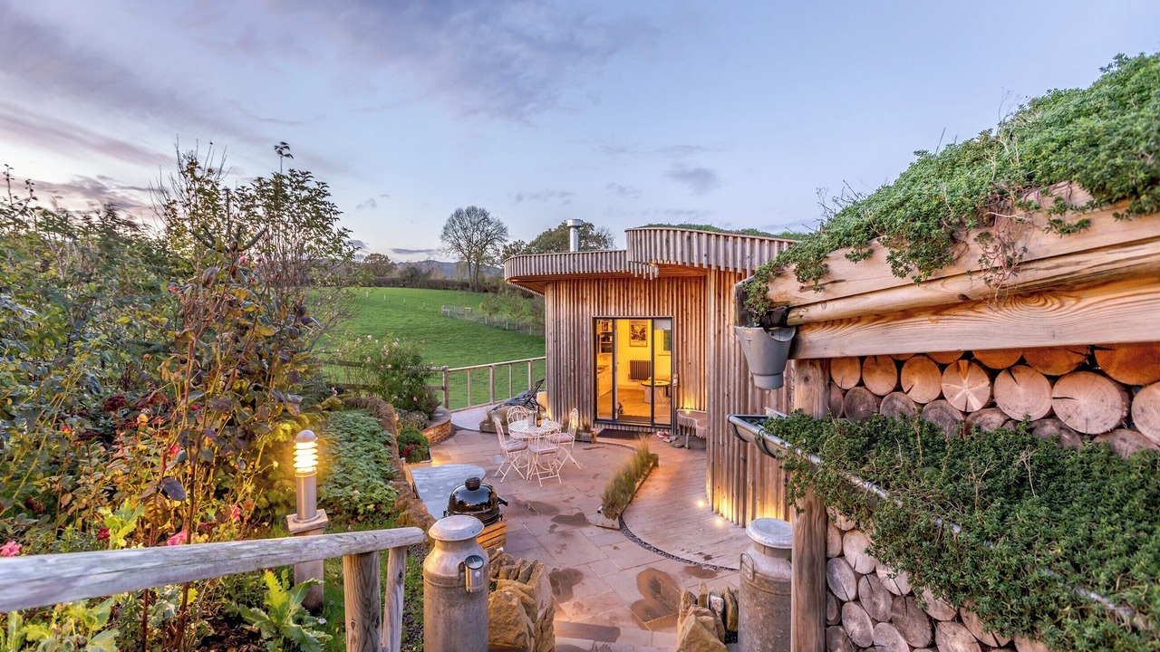 Photo of Outdoor in Moreton