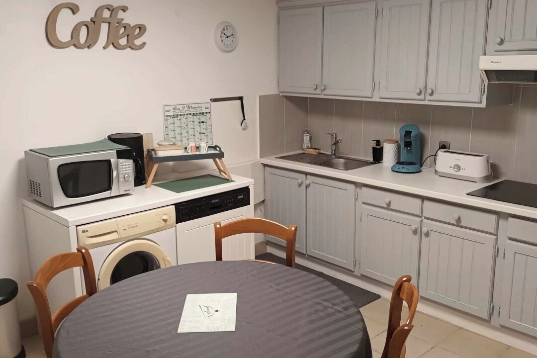 Photo of Others in Cruzy