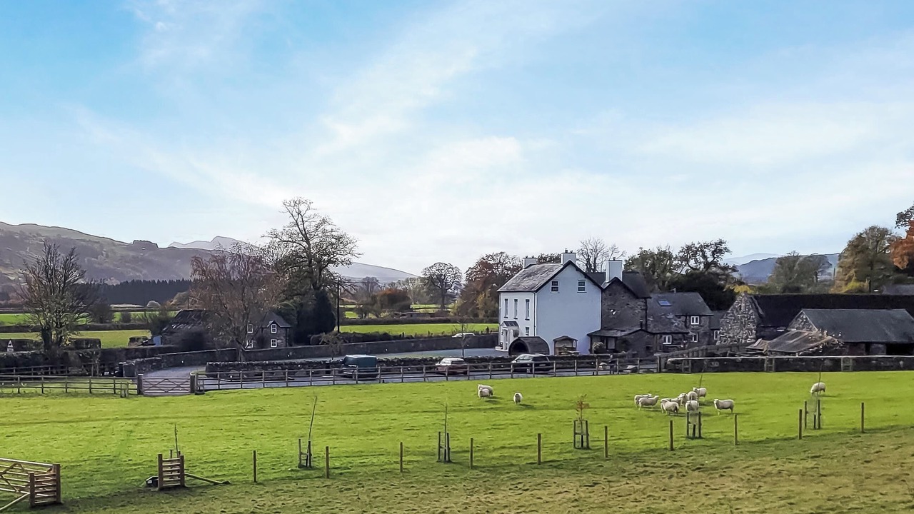 Photo of Others in Llanfor