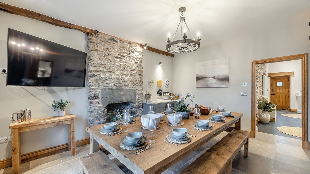 Photo of Others in Llanfor