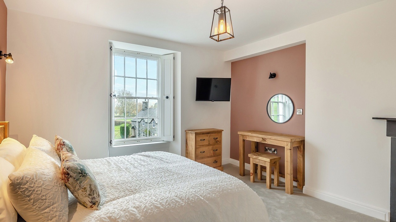 Photo of Others in Llanfor