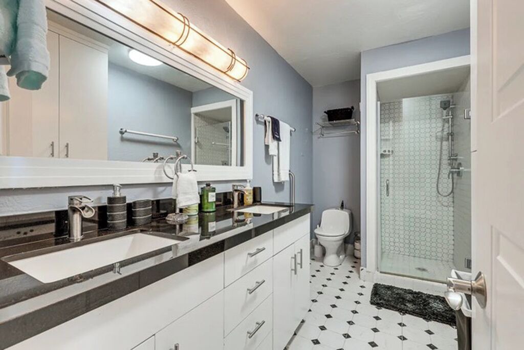 Photo of Kitchen in Clearlake