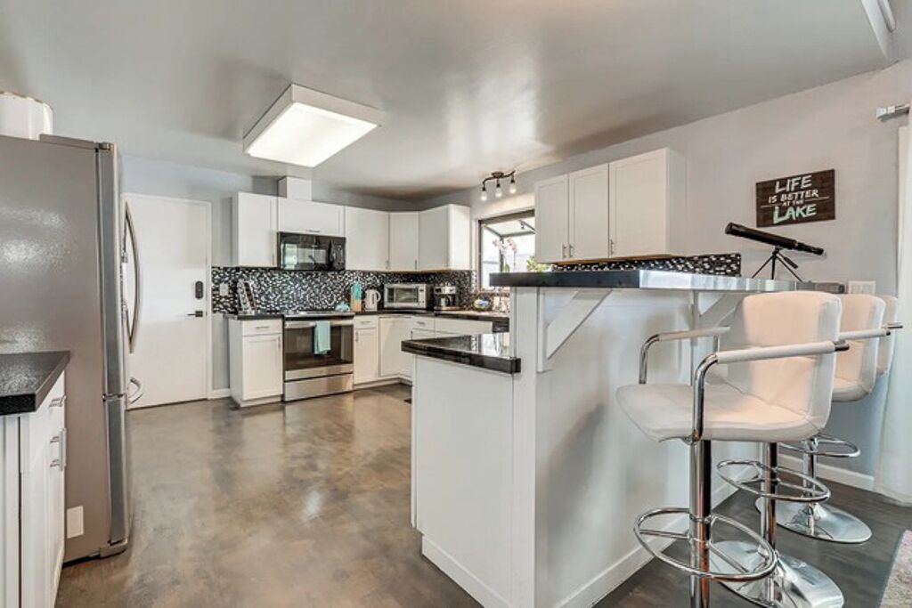 Photo of Kitchen in Clearlake