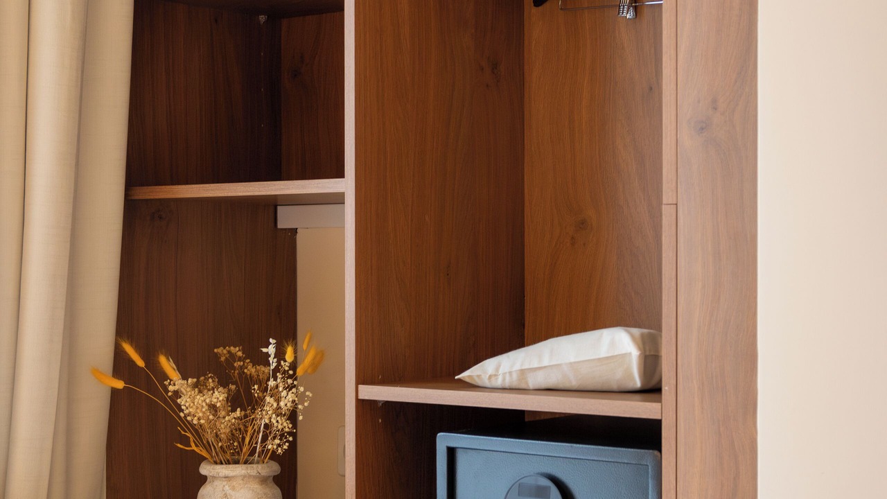 Photo of Bedroom in Les Eaux-Vives