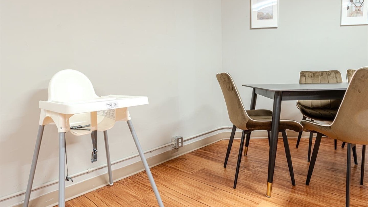 Photo of Others in Crescent Heights