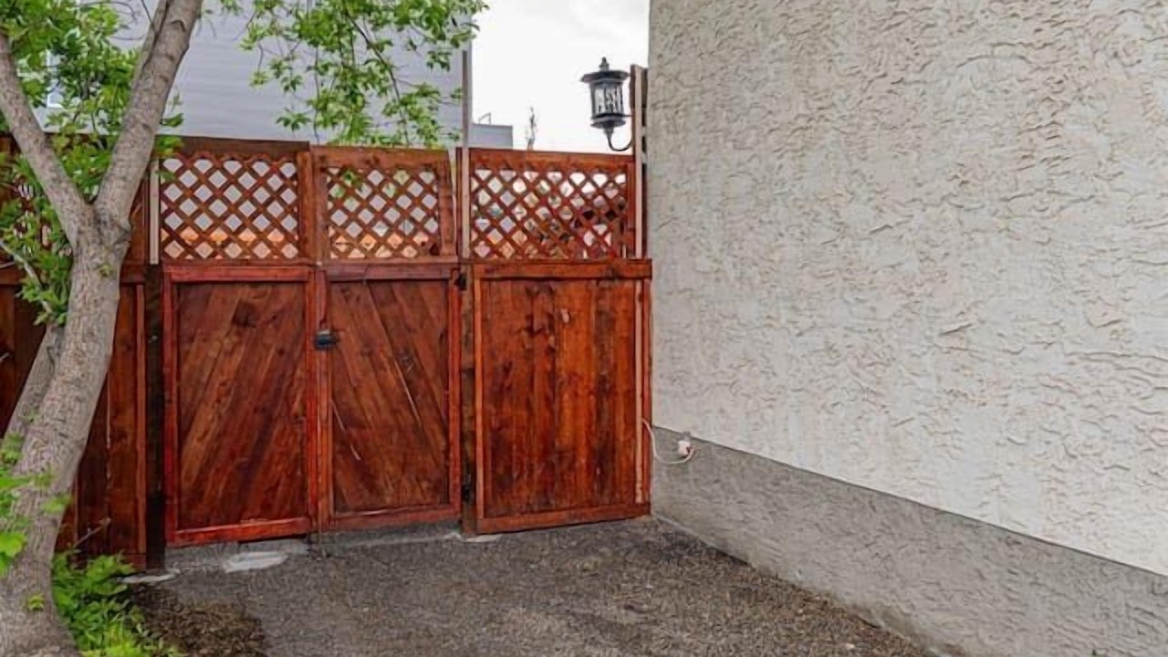 Photo of Outdoor in Crescent Heights