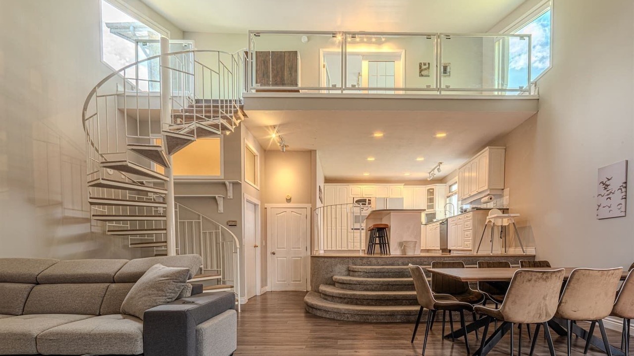 Photo of Others in Crescent Heights