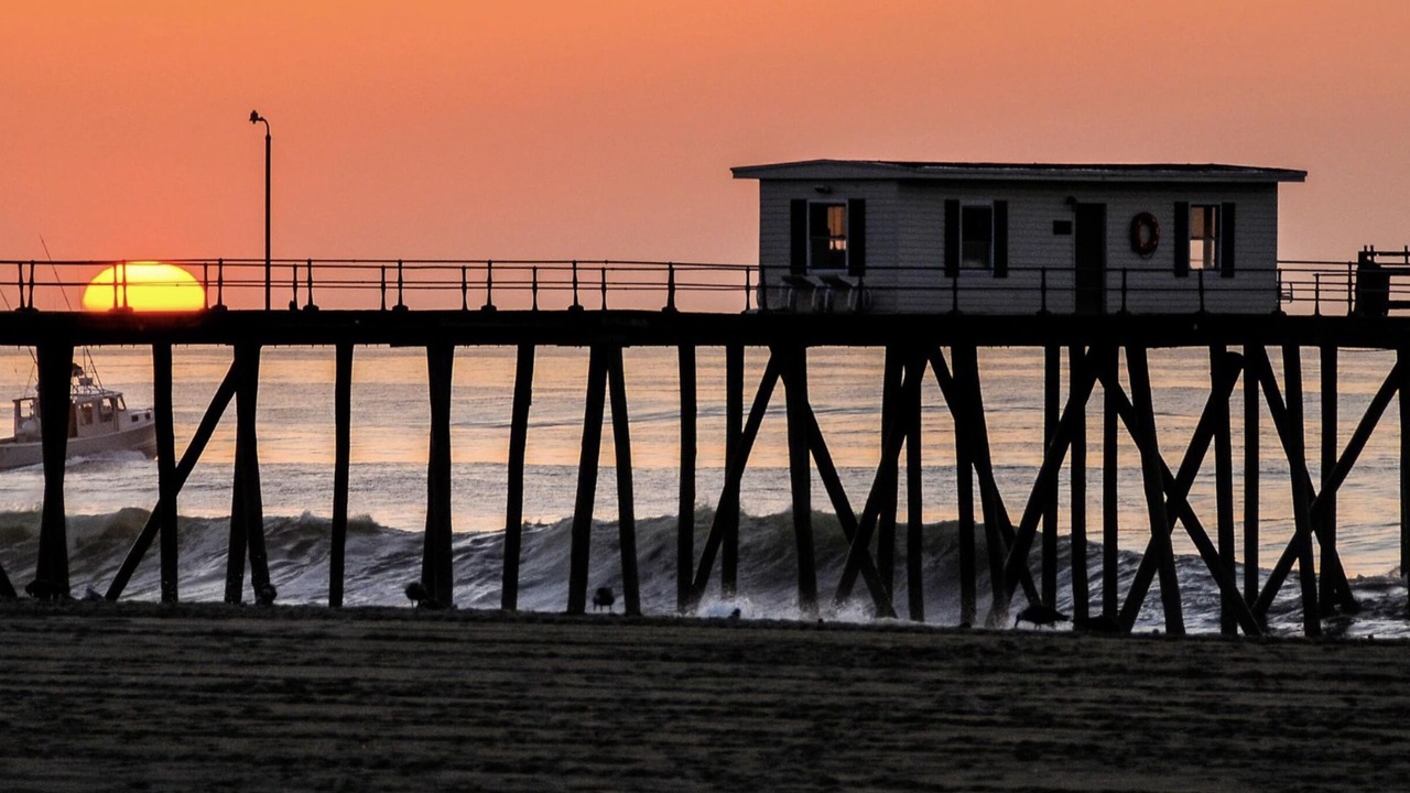 Photo of Others in Wall