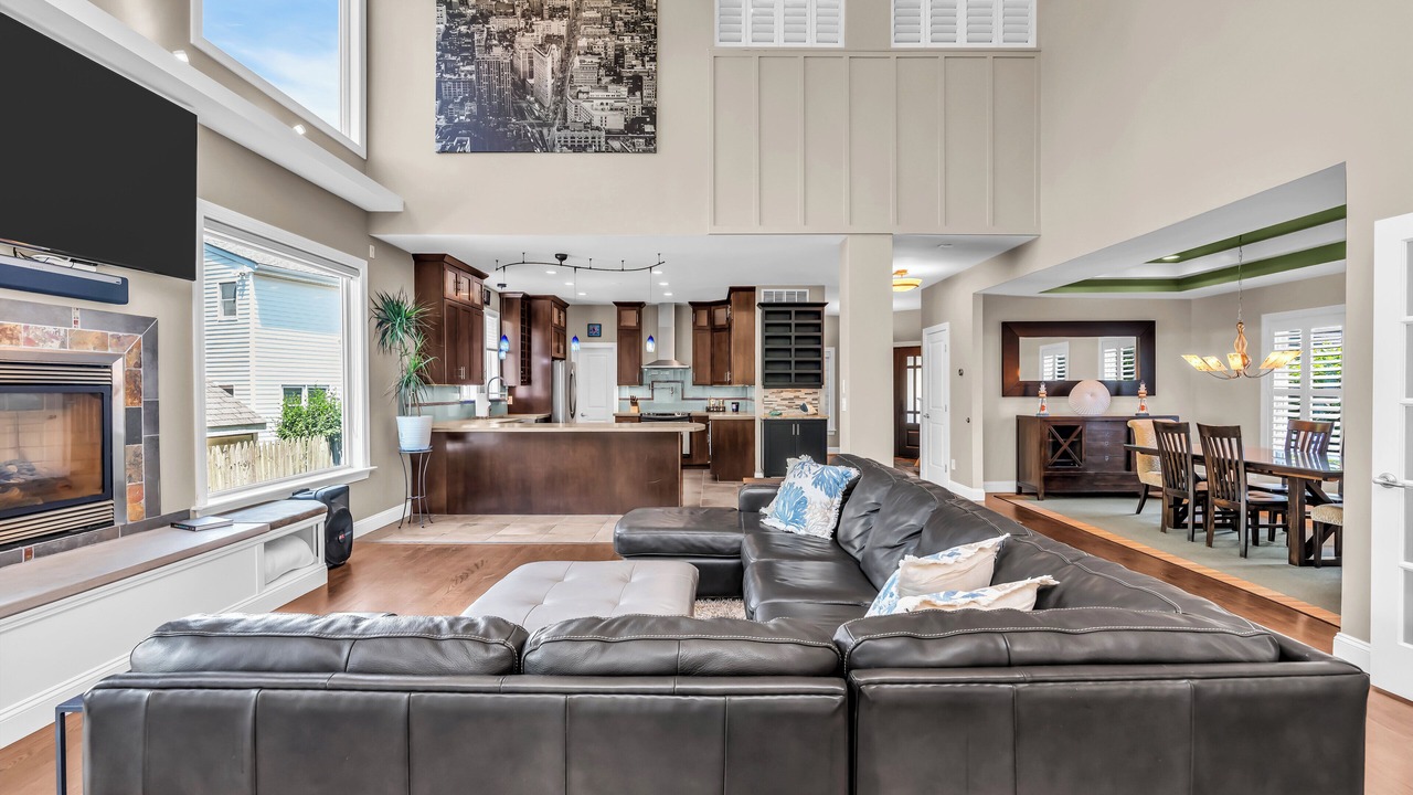 Photo of Others in Wall