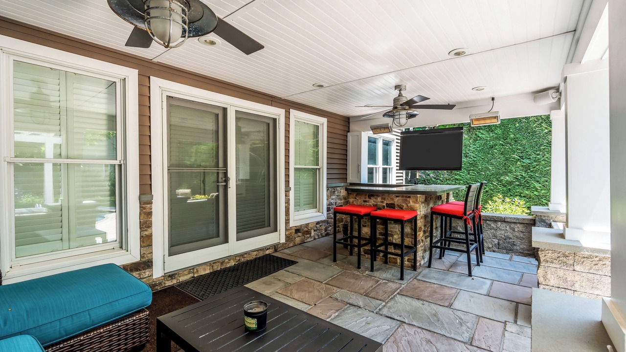 Photo of Outdoor in Wall