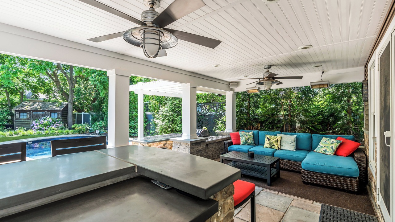 Photo of Outdoor in Wall