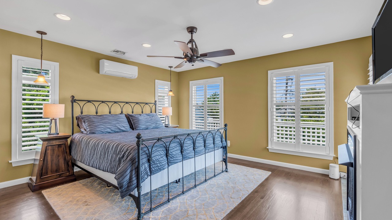 Photo of Others in Wall