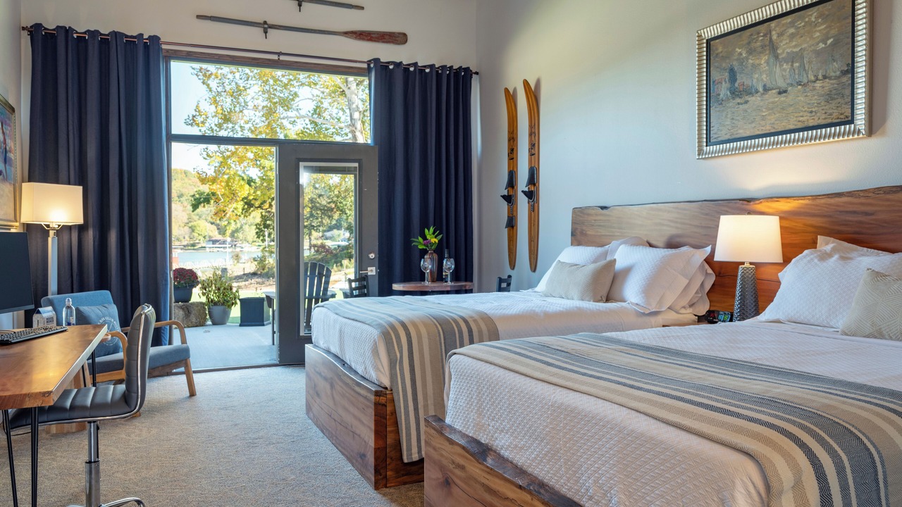 Photo of Bedroom in Camdenton