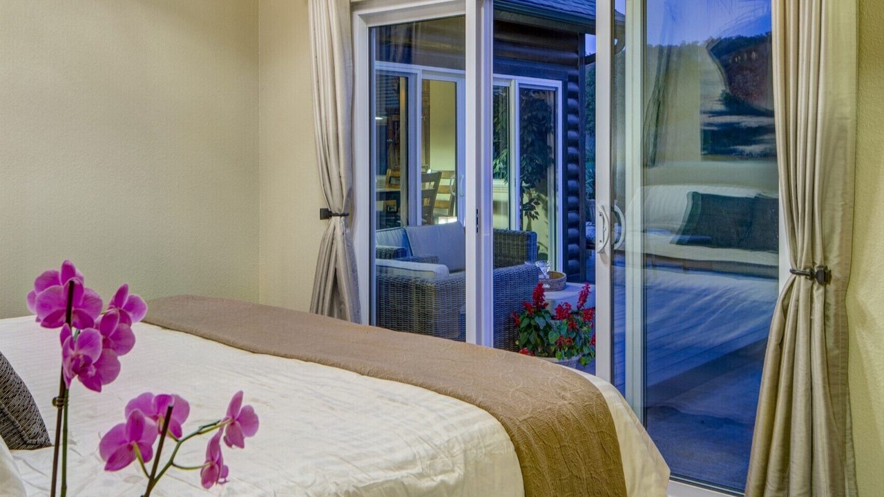 Photo of Bedroom in Camdenton