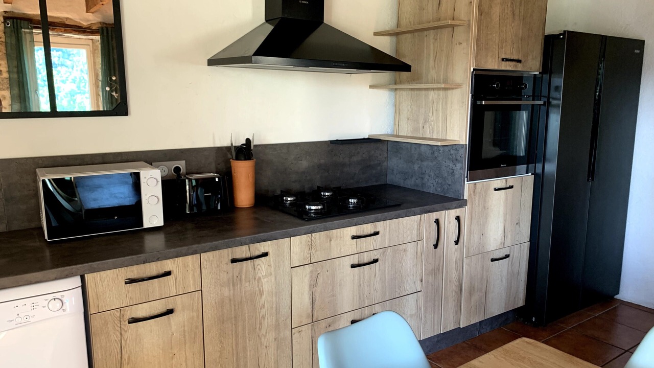 Photo of Kitchen in Duniere-sur-Eyrieux