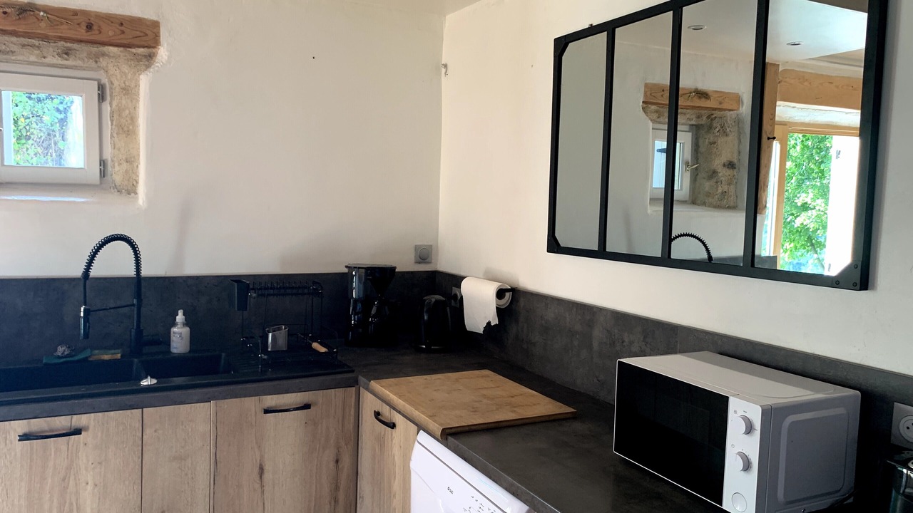 Photo of Kitchen in Duniere-sur-Eyrieux