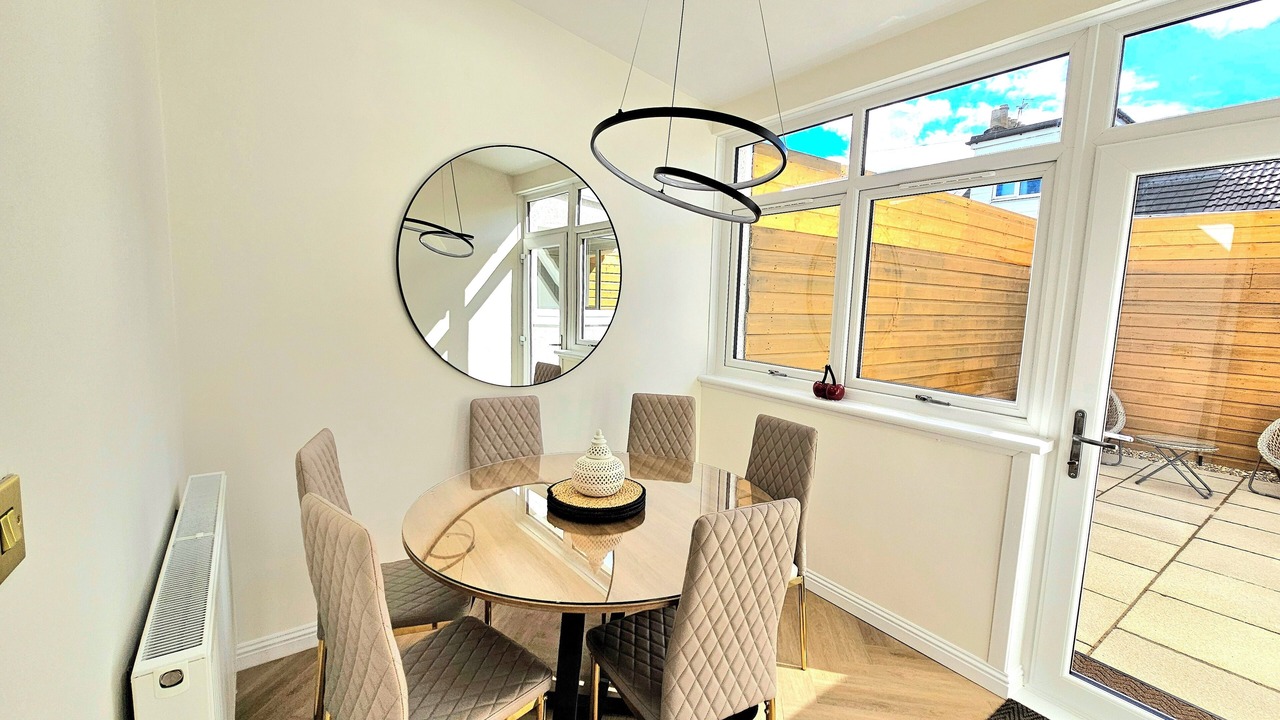 Photo of Others in Glasgow