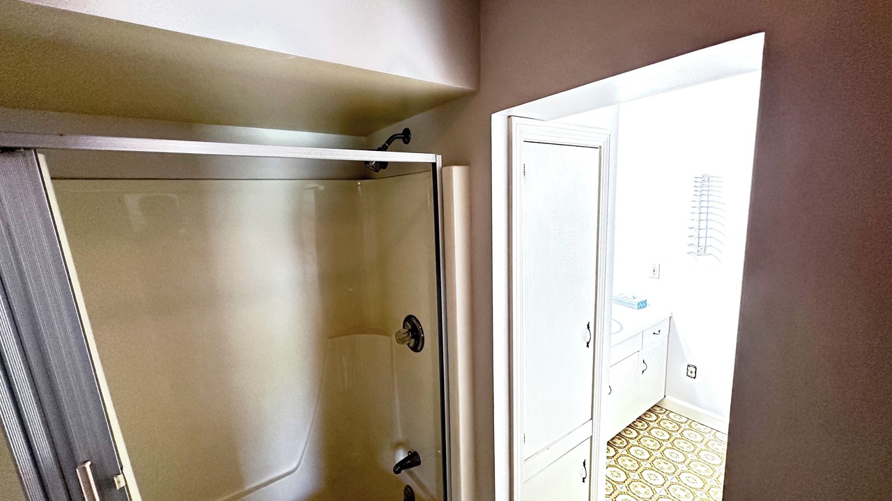 Photo of Bathroom in Manistique