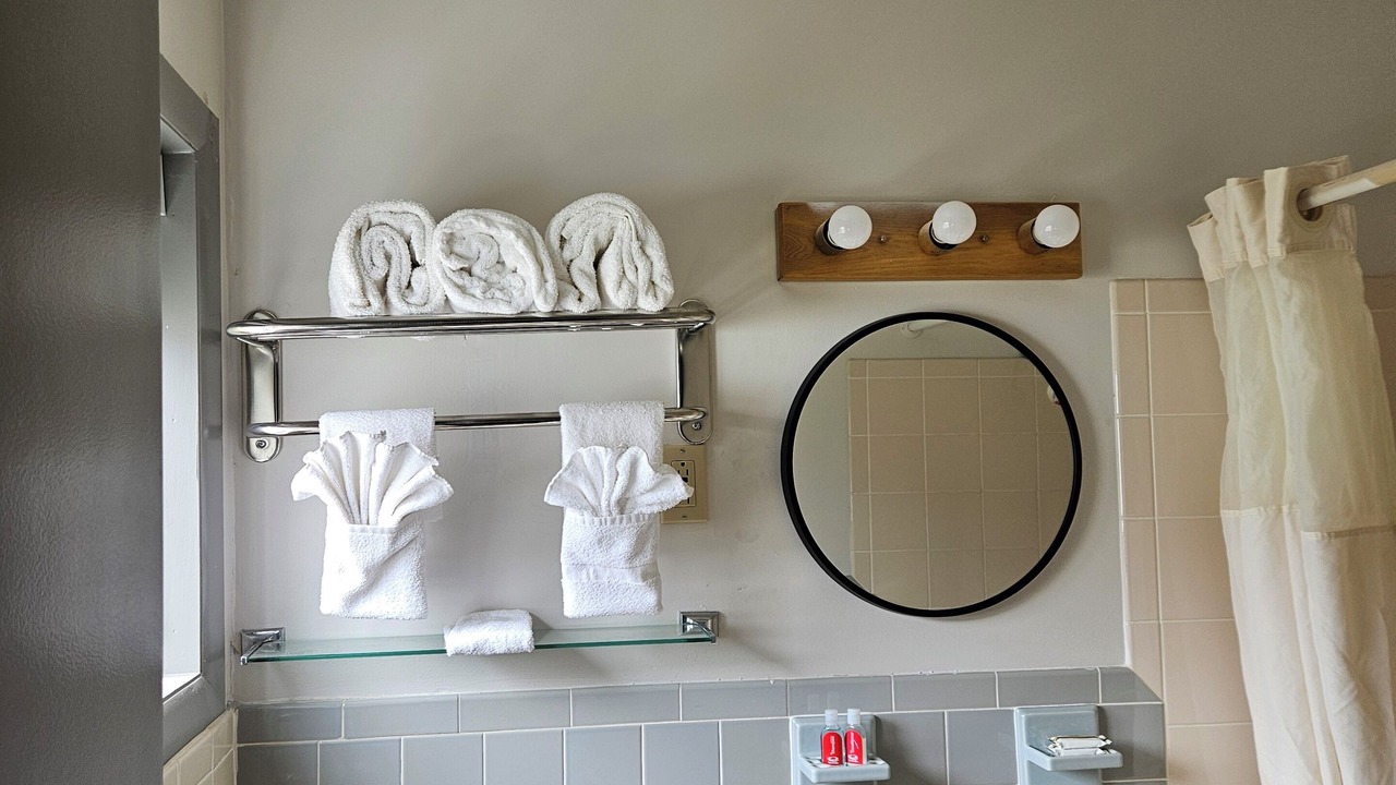 Photo of Bathroom in Manistique