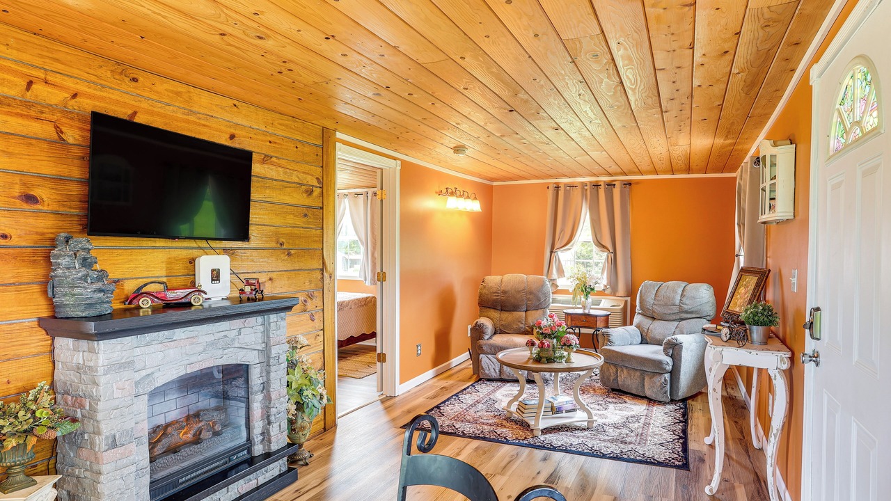 Photo of Livingroom in Water Valley