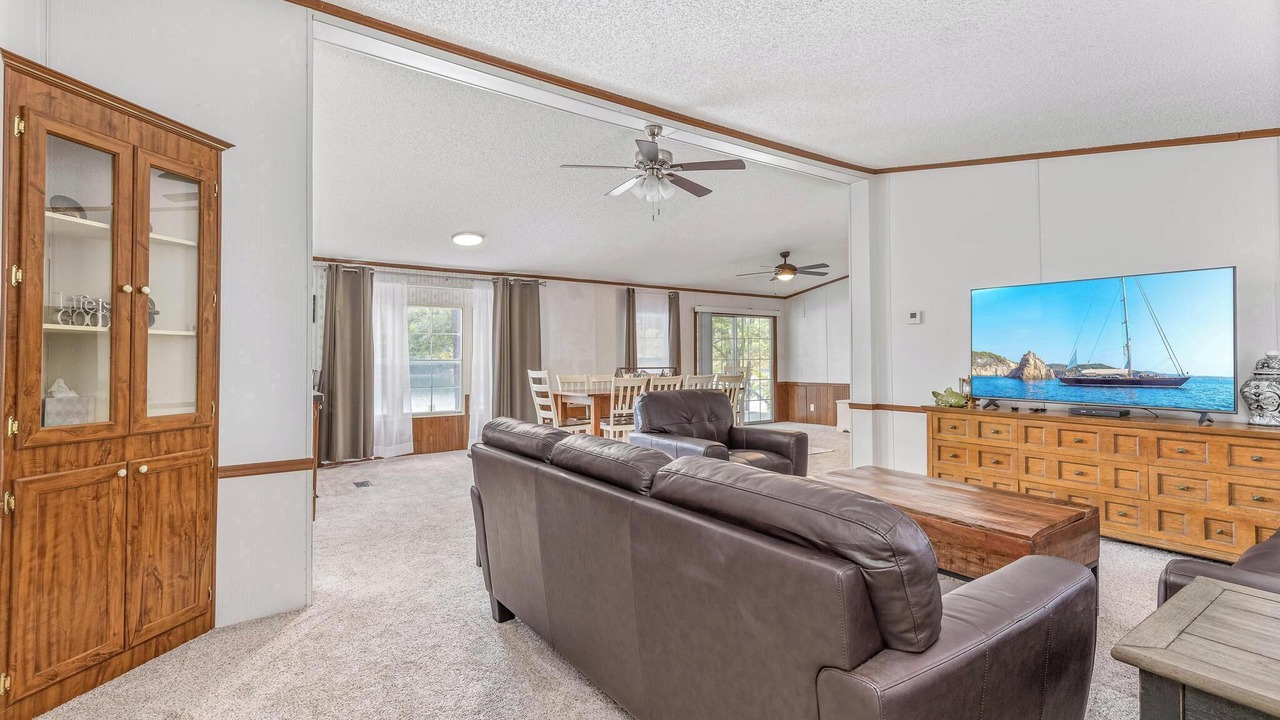 Photo of Livingroom in Dennis