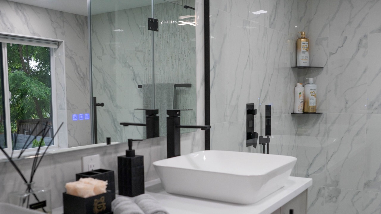 Photo of Others in Matthews Beach