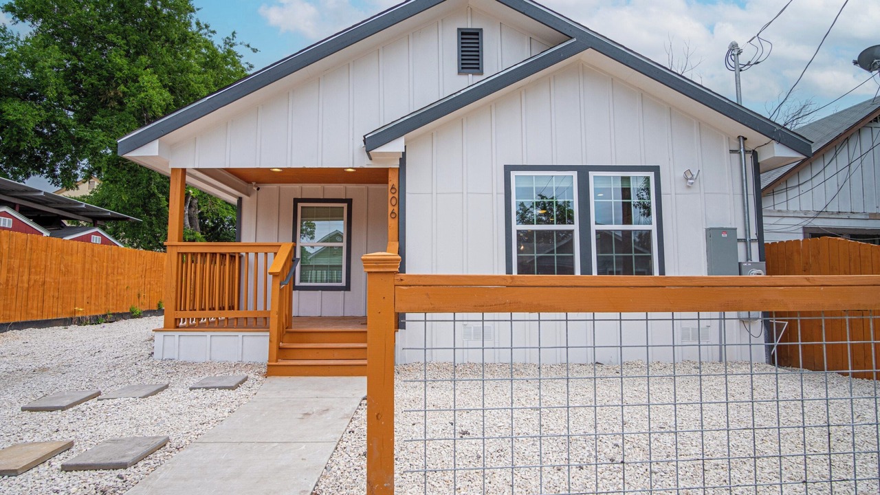 Photo of Outdoor in Near East Side