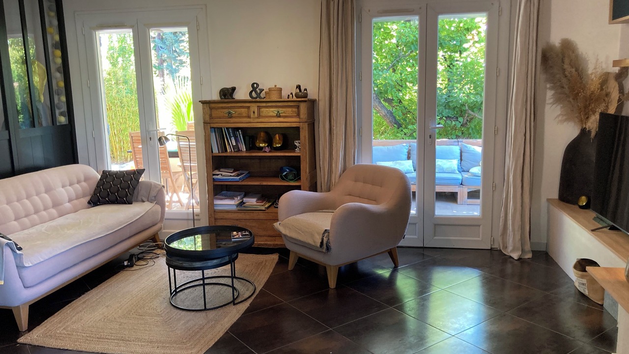 Photo of Livingroom in Bouc-Bel-Air