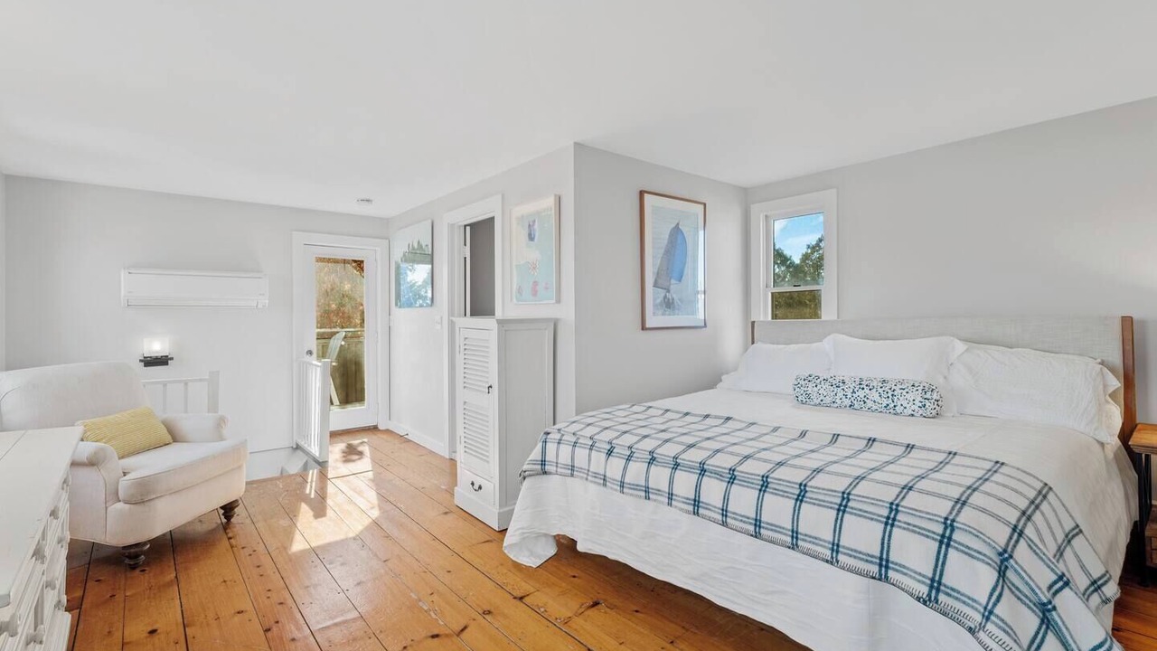 Photo of Others in Stonington