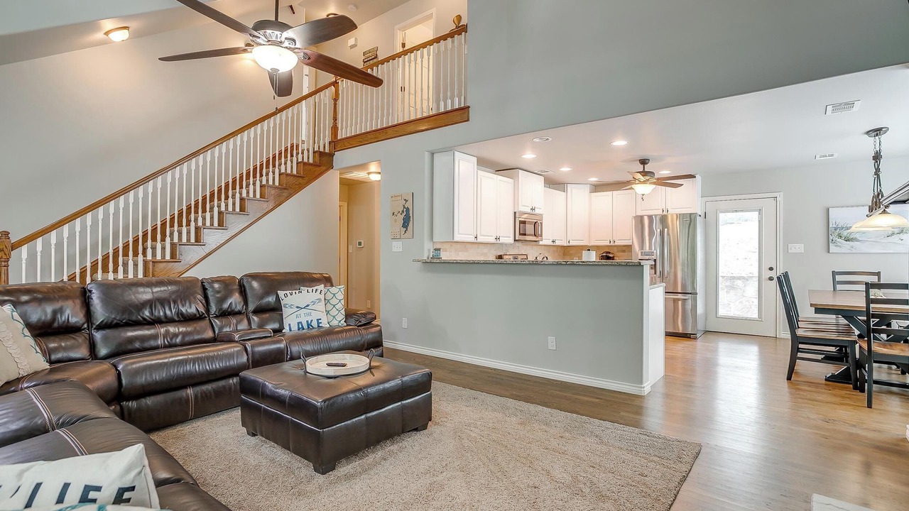 Photo of Livingroom in Chico