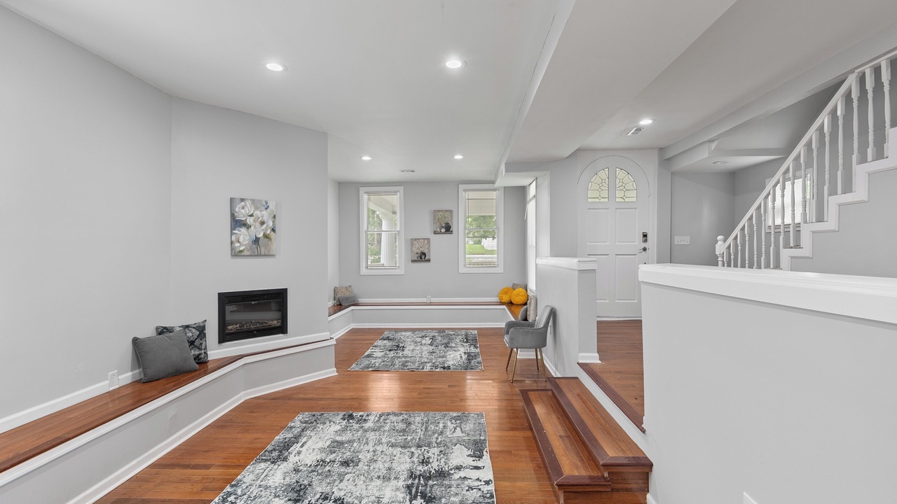 Photo of Livingroom in Woodbourne-McCabe