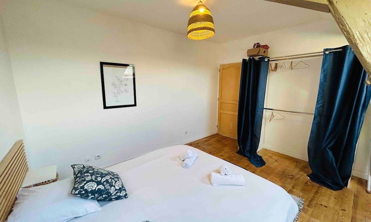 Photo of Others in Jamin