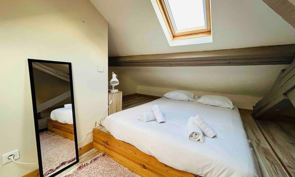 Photo of Others in Jamin