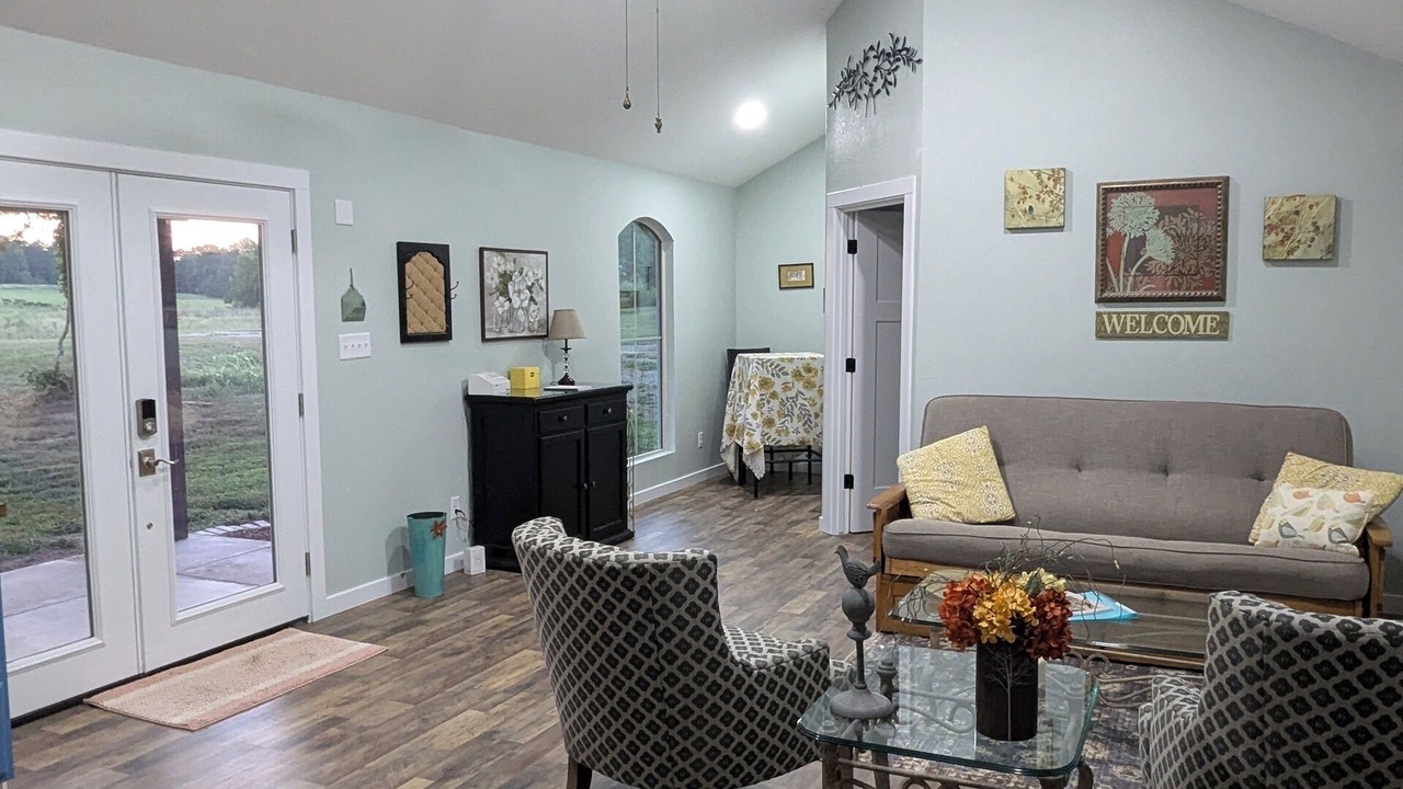 Photo of Livingroom in Clarksville