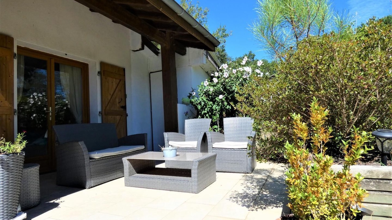 Photo of Patio Balcony in Mezos