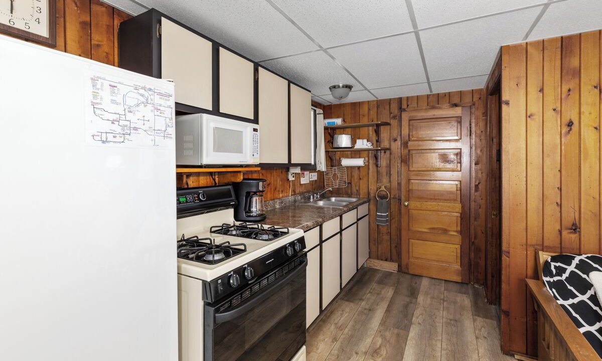 Photo of Kitchen in Chippewa Lake