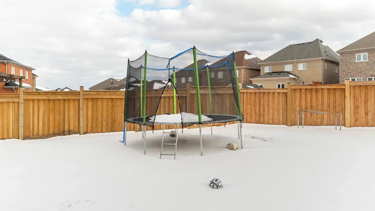 Photo of Outdoor in Bowmanville