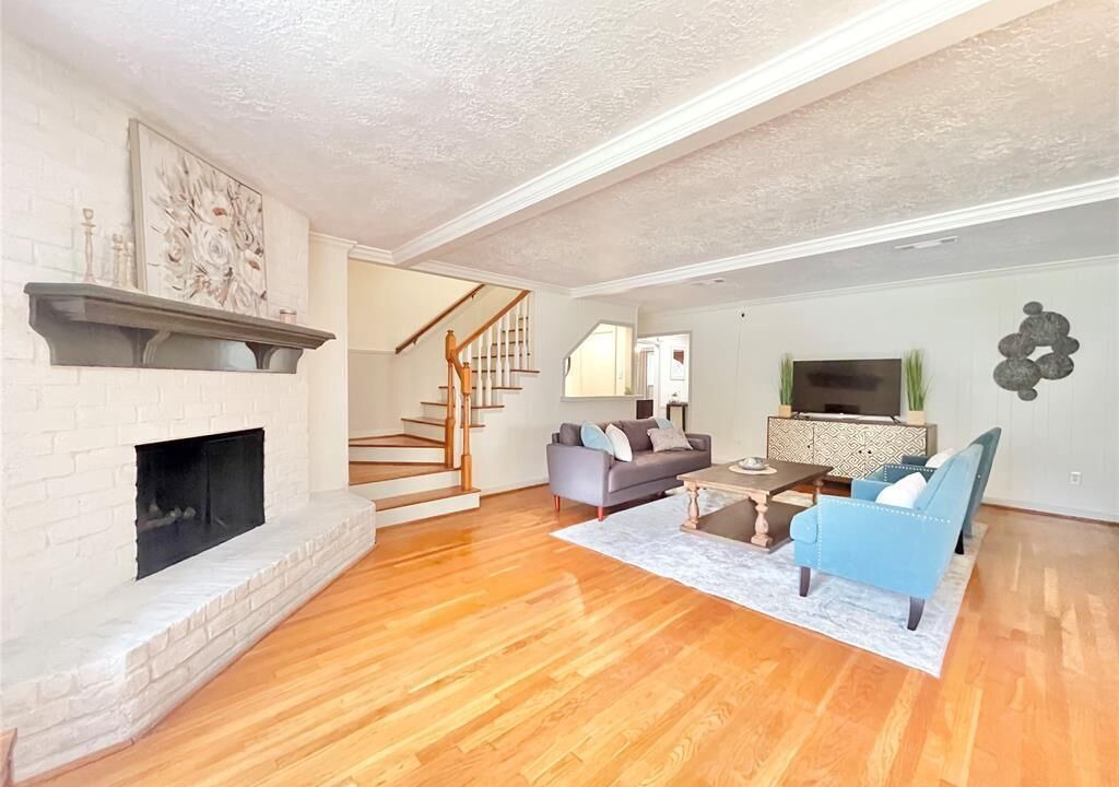 Photo of Livingroom in Memorial Northwest