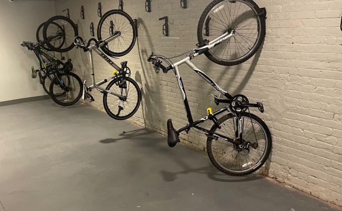 Photo of Others in Downtown Hartford