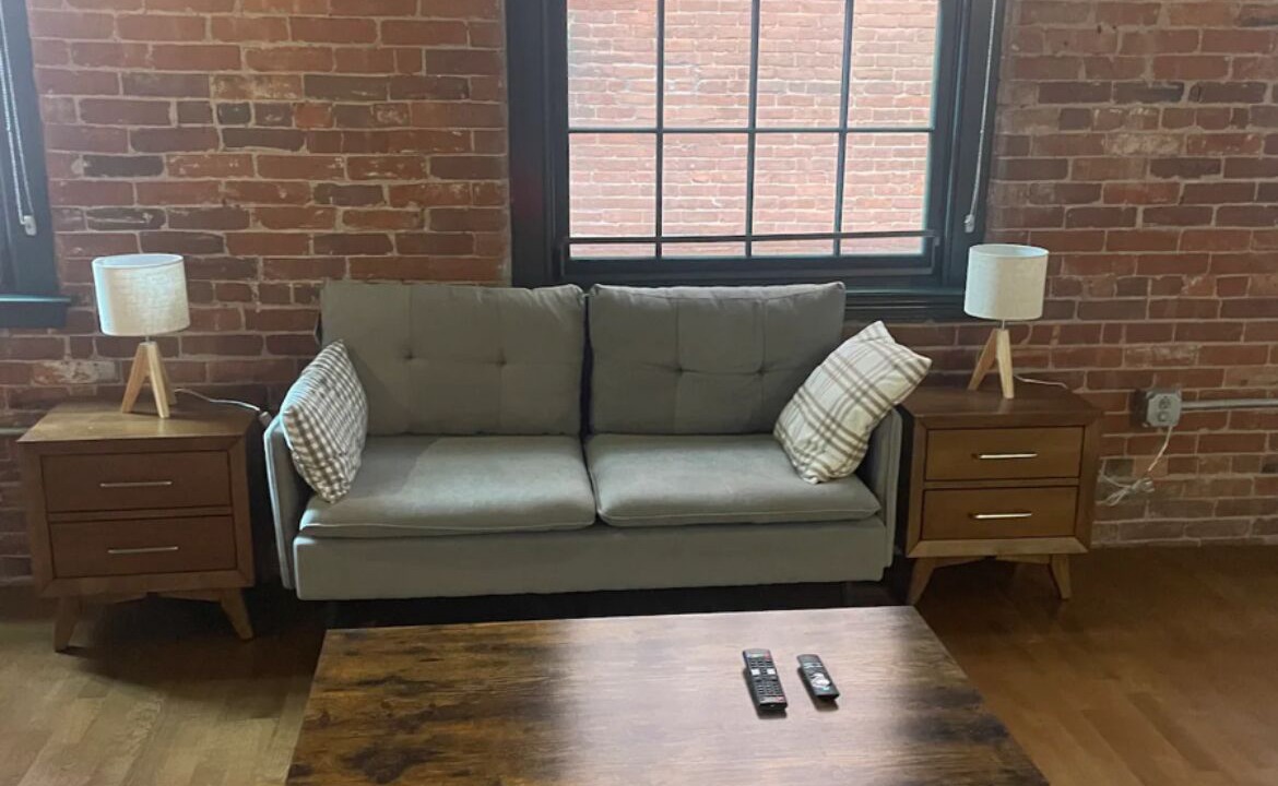 Photo of Livingroom in Downtown Hartford