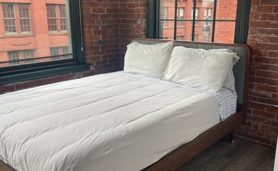 Photo of Others in Downtown Hartford