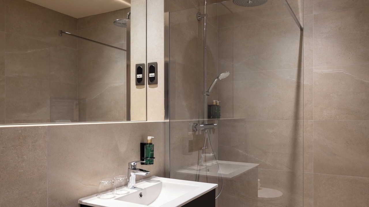 Photo of Others in Sens